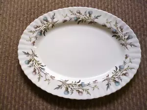 Piatto ovale modello brigadoon Royal Albert 33 x 26 cm - Foto 1 di 3