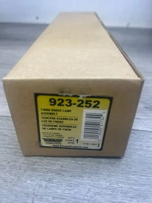 Conjunto de tercera luz de freno Dorman 923-252 para Mitsubishi Lancer 2017 Foto 1 de 2
