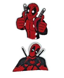 (2) Parche bordado de 2 pulgadas Deadpool Love + Thumbs Marvel Superhéroe coser/planchar - Imagen 1 de 4