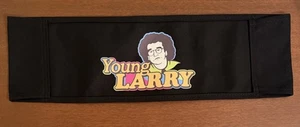 Larry David Curb Your Enthusiasm Young Larry Set Stuhllehne Requisite Set Dressing - Bild 1 von 4