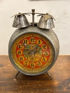 Campagna di Libia 1912-Sveglia in latta celebrativa Vittoria-Entrata Tripoli’12 - Foto 1 di 4