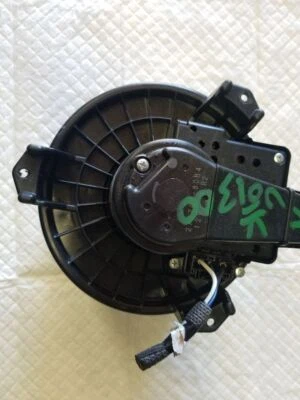 12 13 14 15 16 17 18 TOYOTA PRIUS V MOTOR SOPLADOR DELANTERO OEM Foto 1 de 4