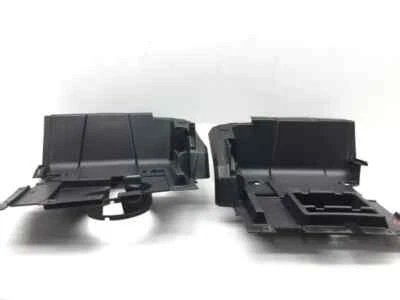 Panel izquierdo derecho debajo del asiento Yamaha Wolverine YXE 700 2016 4x4 FI 2514A Foto 1 de 4