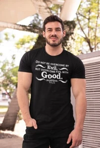 Romanos 12:21 Camiseta cristiana para hombre algodón manga corta inspiradora Biblia - Imagen 1 de 4