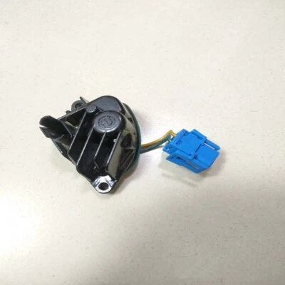 BMW F700GS F800GS F800R F800GT F850GS fuel pump electronic control module Foto 1 de 3