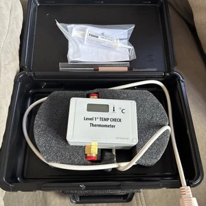 Smiths Medical DTSA-40 Level 1 Temperature Check Thermometer For Patients Tested - Picture 1 of 13