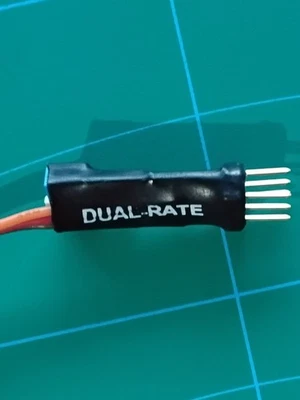 SERVOBOX Dual Rate/Reverse Modul EINSTELLBAR 2 SERVOAUSGÄNGE 0110833 Simprop NEU - Bild 1 von 4