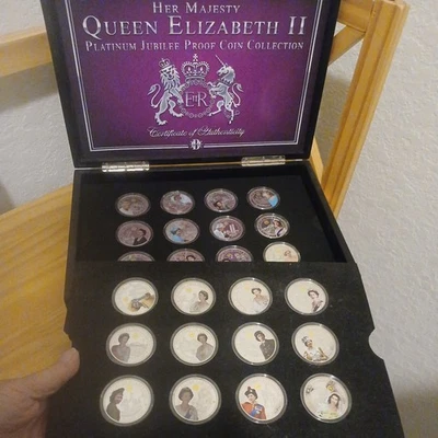 Monedas de colección tributo jubileo platino reina Isabel II prueba reducidas  Foto 1 de 3