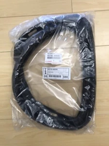 Genuine Toyota Land Cruiser 91-97 LX450 Weatherstrip Seal Left 6274260040 OEM - Picture 1 of 2
