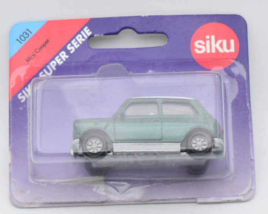 SIKU 1031 Mini Cooper green. 1:55. metal. blister card. Germany - Image 1 of 4