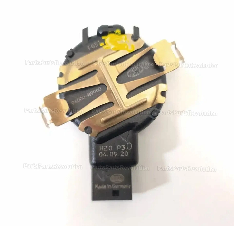 Rain Sensor 96000N9000 Front for Hyundai Tucson Ioniq 5 Santa Cruz 2022-2023 - Image 1 of 1