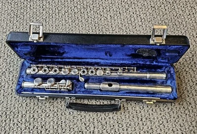  Flauta W. T. Armstrong Modelo 80 Agujero Abierto Plata de Ley y Estuche 434g De Colección Foto 1 de 4