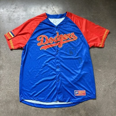 Camiseta deportiva exclusiva de los Dodgers de Los Ángeles Armenian Heritage Night XL Foto 1 de 4