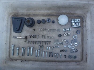 Aprilia Scarabeo 50 S907 2001) pernos de bicicleta varios piezas soportes soportes Foto 1 de 4