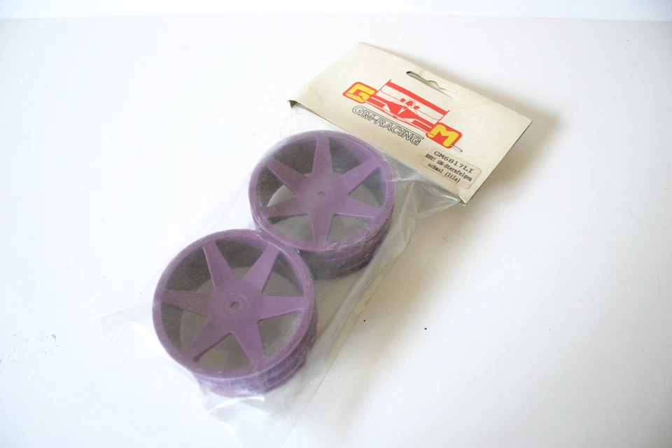 GM Racing Purple Front Wheels For Schumacher CAT 2000 & 3000 (14mm Hex) GM6817LI - Image 1 of 1