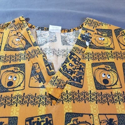Halloween Scrubs Uniform Top Adult XL Extra Large Orange Pumpkin Jack-O'-Lantern - Image 1 of 4