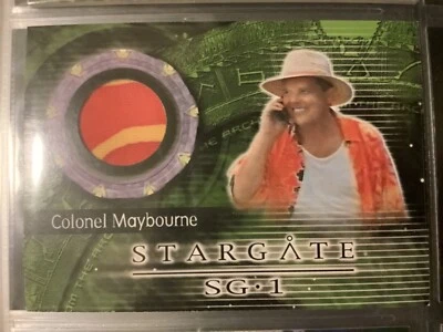 STARGATE SG-1 COSTUME CARD COLONEL MAYBOURNE C8 2000 RITTENHOUSE MGM STUDIOS - Image 1 of 2