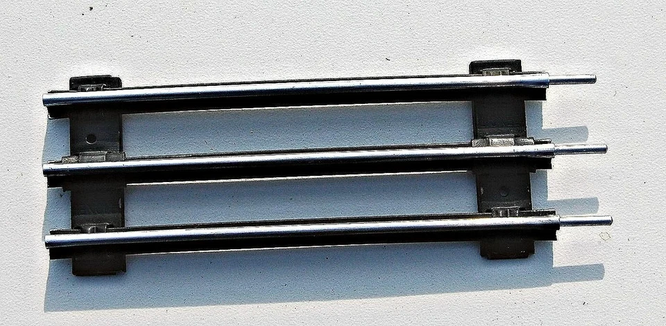 Lionel 027 1/2 track 4 pcs - Image 1 of 1