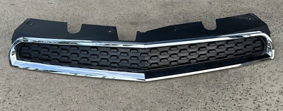 Rejilla superior delantera genuina Chevrolet Equinox 2010-2015 20882352 Foto 1 de 4