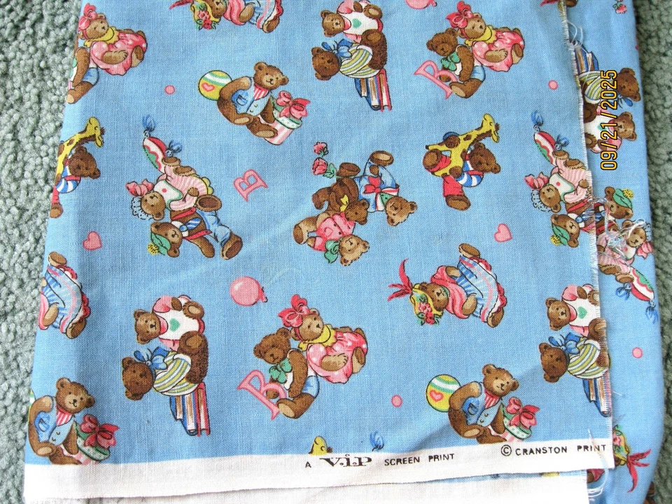 Ositos de peluche sobre fondo azul de Cranston Printworks Foto 1 de 1