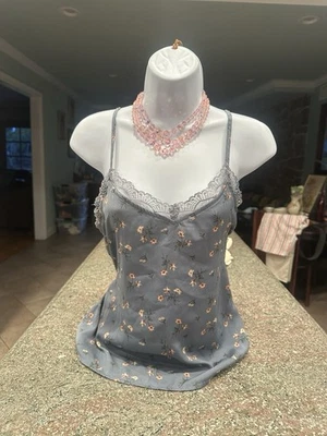 Top Hollister vintage Y2K malla satinada encaje floral cami whisigoth pequeño Foto 1 de 4