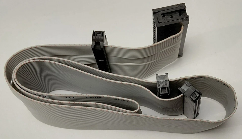 Cavo floppy cavo a nastro piatto per unità floppy (1 x 5,25" e 2 x 3,5") - Immagine 1 di 1