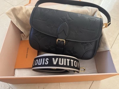 AUTÉNTICO LOUIS VUITTON $2850 Negro Diane Monograma Empreinte Cuero Caja 2024 Foto 1 de 4