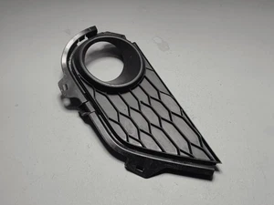 2019-2021 Honda Pilot Front Bumper Passenger Right Fog Lamp Light Bezel OEM - Picture 1 of 7