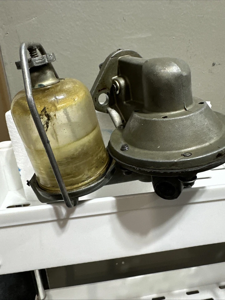 Винтажный Lincoln или Ford? Топливный насос с плоской головкой, как есть, 50-е? - Изображение 1 из 4