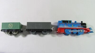 Quitanieves motorizado Thomas and Friends Trackmaster Thomas con 2 coches en muy buen estado+C Foto 1 de 4