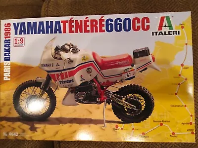Italeri 4642 1:9 Yamaha Tenere 660 cc Paris Dakar 1986 Plastic Model Kit - Image 1 of 3