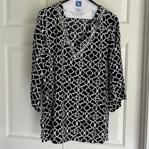 Joyous & Free Black & White Beaded Neckline 3/4 Sleeve Tunic Top Size Medium M - Picture 1 of 5