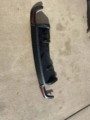 Genuine GM holden 2008-2009 pontiac G8 gxp rear bumper diffuser with reflectors - Image 1 of 4