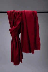 Maroon Pashmina - Picture 1 of 3
