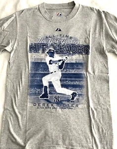 CAMISA NY YANKEES PEQUEÑA DERECHA JETER 2722 ALL TIME HITS LEADER 2009 MAJESTUOSA - Imagen 1 de 4