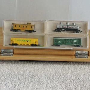 Lot of 4 Model Power Train Cars Hopper Tanker Cattle Caboose N Gauge Metal Wheel - Picture 1 of 2