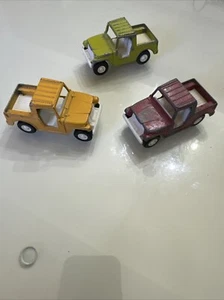 Vtg 1969 Tootsie Toy Jeep Plastic Metal Die Cast Model Car Lot 3 - Picture 1 of 1