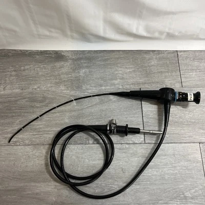 Endoscopio rinolaringoscopio de fibra Olympus ENF-P4 para piezas Foto 1 de 4