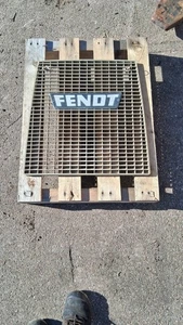 Kühlergrill Fendt Favorit 611 - 615 Motorhaube - Bild 1 von 6