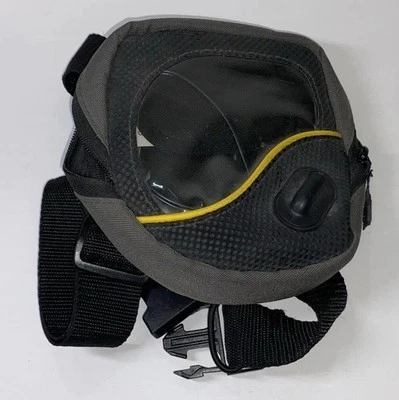 Estuche para reproductor de CD Case Logic con conector para auriculares y correa - Soporte para reproductor de CD Foto 1 de 4