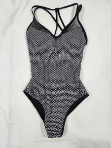 Lululemon Wave Wanderer One Piece Swimsuit 4 Monochromic Black White Emboss - Picture 1 of 14
