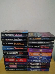VC Andrews Vintage Keyhole Paperback Book Lot Of 20 - All First Printings - Picture 1 of 16