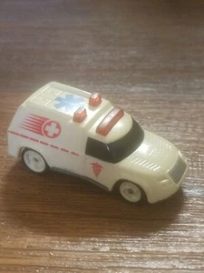 Hot Wheels 1/64 Ambulance Plastic Body on Metal Chassis 1994 Production - Picture 1 of 9