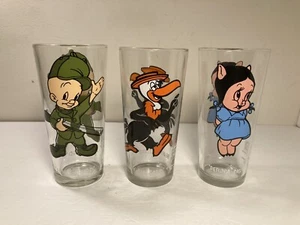 3 Vintage 1973 Pepsi Glasses Looney Tunes Beaky Buzzard Petunia Pig Elmer Fudd - Picture 1 of 11