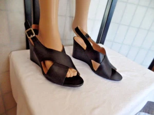 HERMOSOS ZAPATOS/CUÑAS/SANDALIAS MARIELLA DE CUERO ITALIANO NEGRO TALLA 10M COMO NUEVOS - Imagen 1 de 9