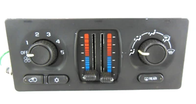 03-09 GMC Envoy Manual AC Calor Clima Control de Temperatura con Descongelación Trasera OEM Foto 1 de 4