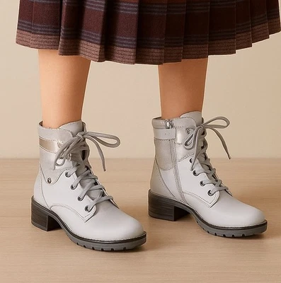 Dromedaris Kara White Silver Combat Boots Y2K Vintage Chunky Heel 37 6.5-7 - Image 1 of 4