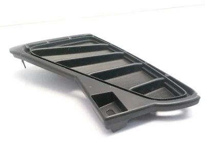 2016-2018 Toyota RAV4 противотуманная лампа отверстие крышка левая передняя черная OEM 52040-0R010 - Изображение 1 из 4