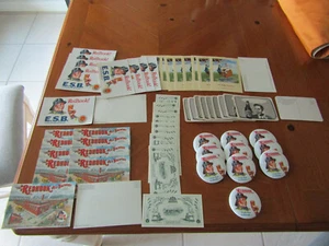 Lot 60 REDHOOK ALE 30 POSTKARTEN 10 PINS 10 BIERDECKEL 10 Brauereipässe - Bild 1 von 7
