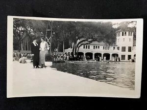 c1920’s Swimming Pool Scene, 3 1/2 X 5 3/4 Vintage Photo - Picture 1 of 2